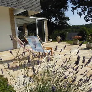 https://domaine-de-la-chesnaie.inbrittany.com
